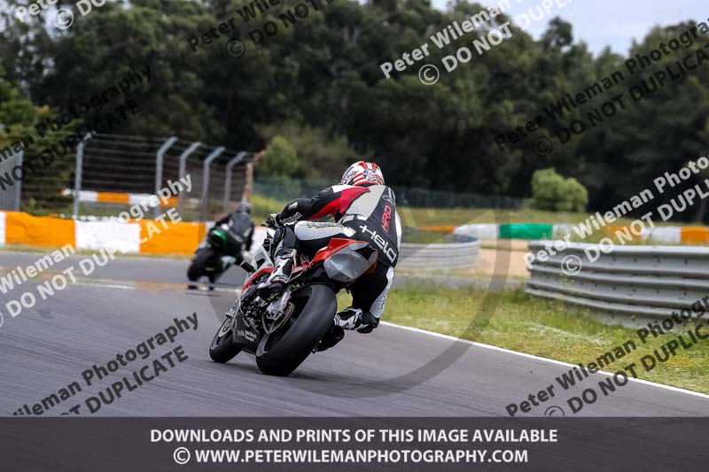 estoril;event digital images;motorbikes;no limits;peter wileman photography;portugal;trackday;trackday digital images